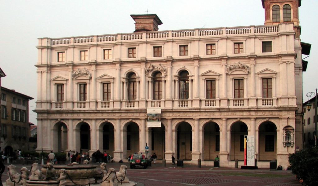 Дворец в Бергамо, Италия