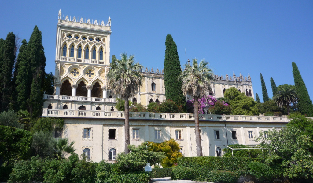 Дворец на курорте в Монтекатини Терме, Италия