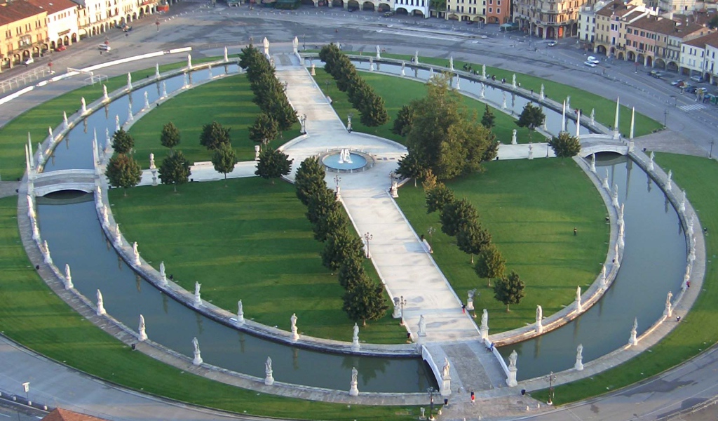 Прато Де ла Валле в Падуе, Италия