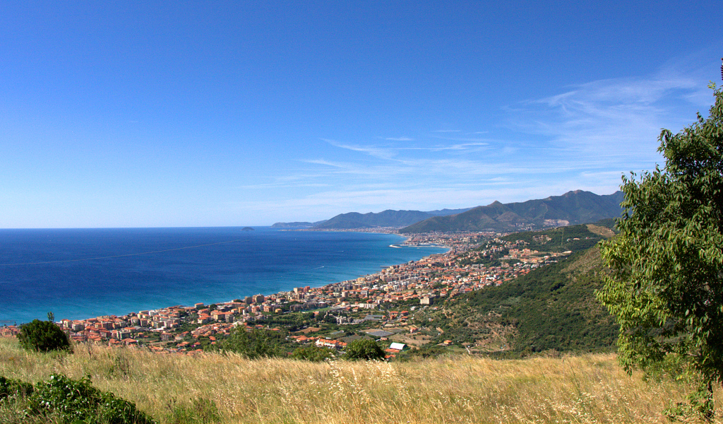 Курорт в Пьетра Лигуре, Италия