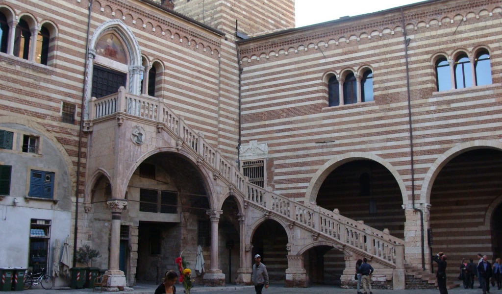 Дом в котором жил Ромео в Вероне, Италия