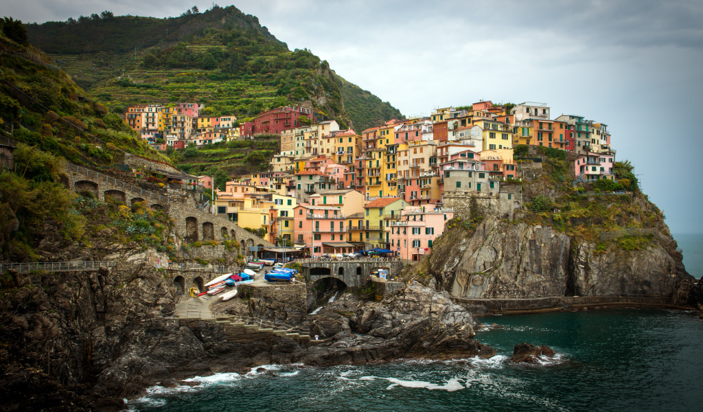 Город Манароле в Италии