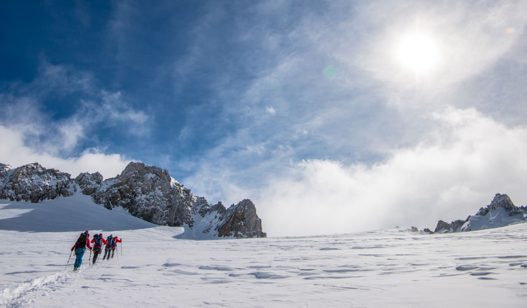 Зимний отдых на горнолыжном курорте Курмайор, Италия