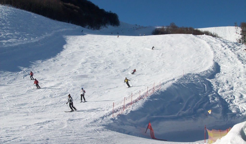 Зимний отдых на горнолыжном курорте Мадонна ди Кампильо, Италия