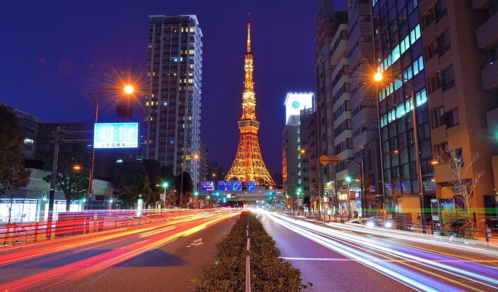 Башня в Токио