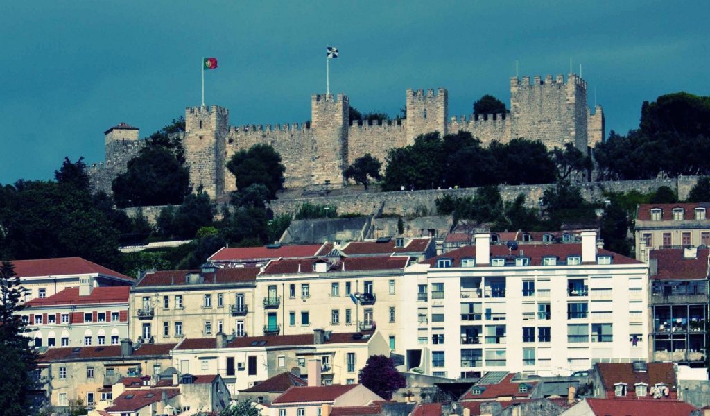 Замок в Лиссабоне