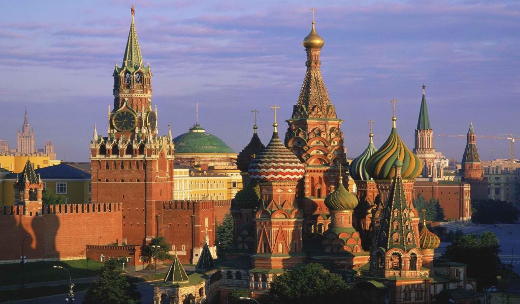 Знойный день над Кремлем