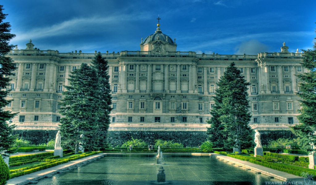 Дворец в Мадриде