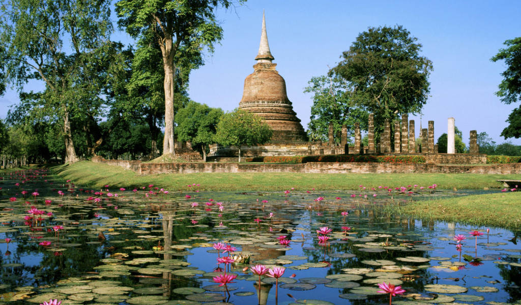 Буддийское святилище на острове Панган, Таиланд