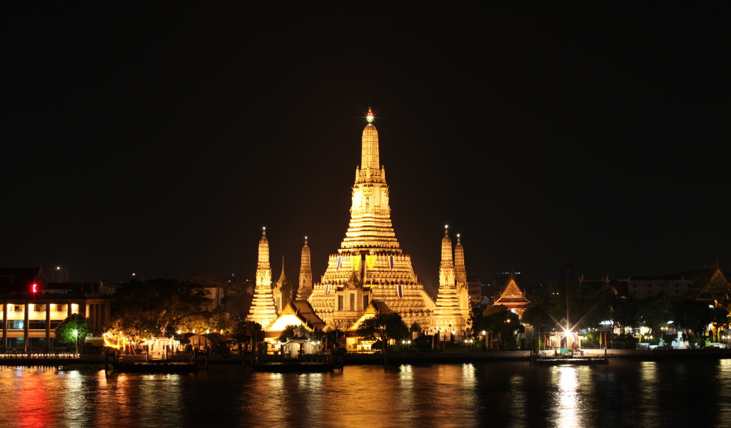 Золотой храм в Бангкоке, Таиланд