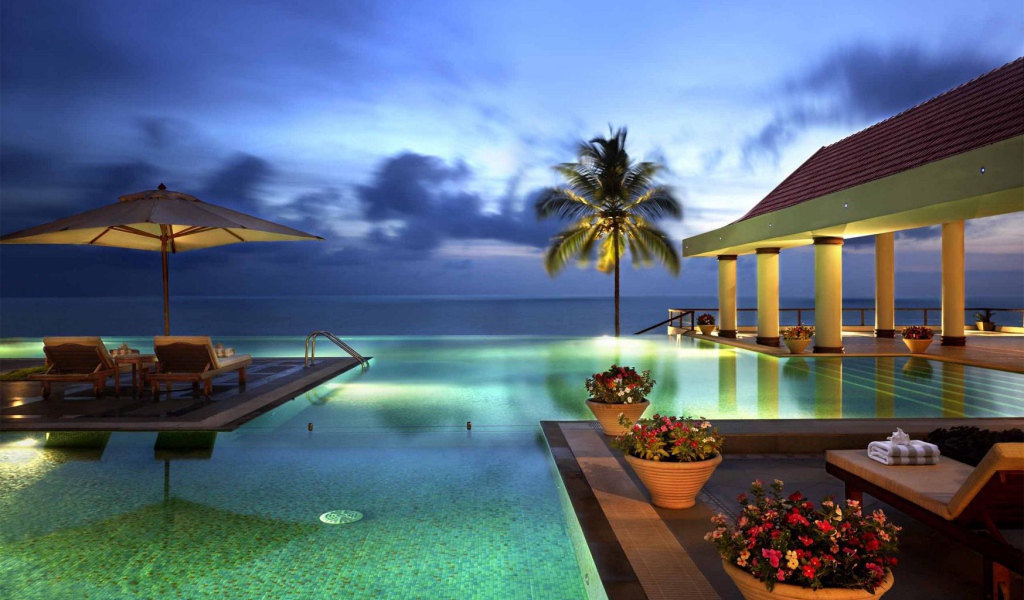 Отель на побережье в Пхукете, Таиланд