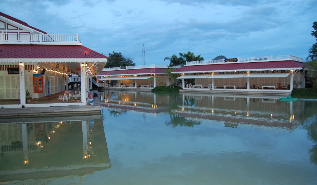 Отель на побережье на курорте Хуа Хин, Таиланд