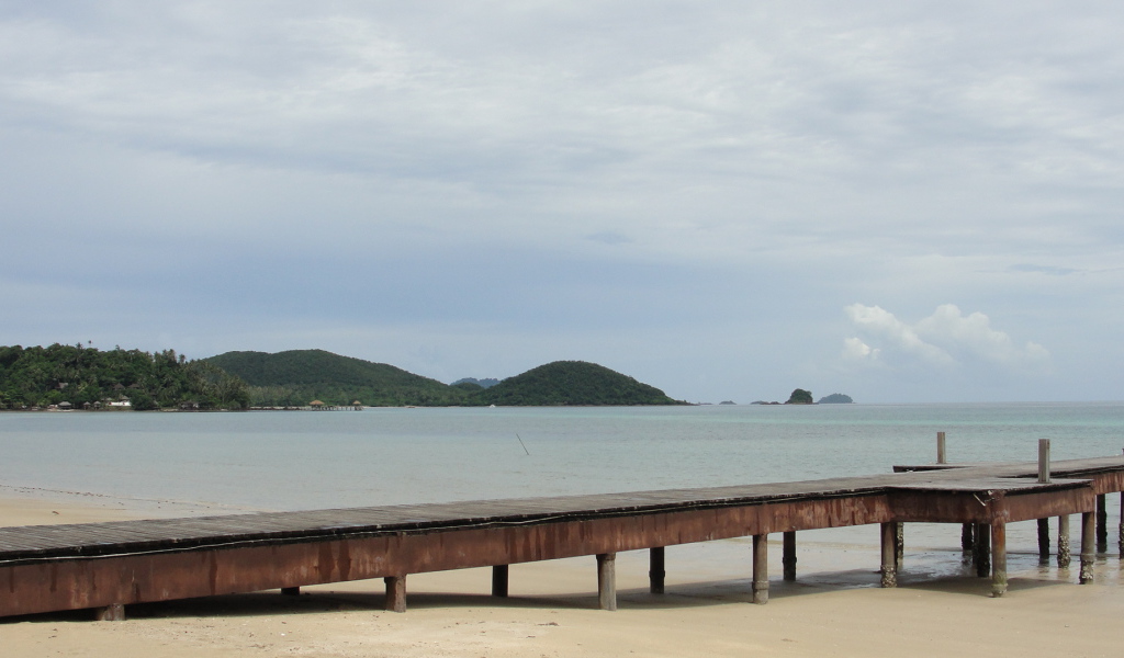 Причал на курорте Ча Ам, Таиланд