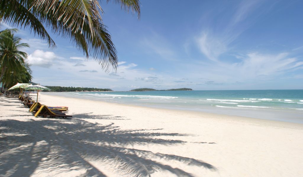 Песчаный пляж на курорте Хуа Хин, Таиланд