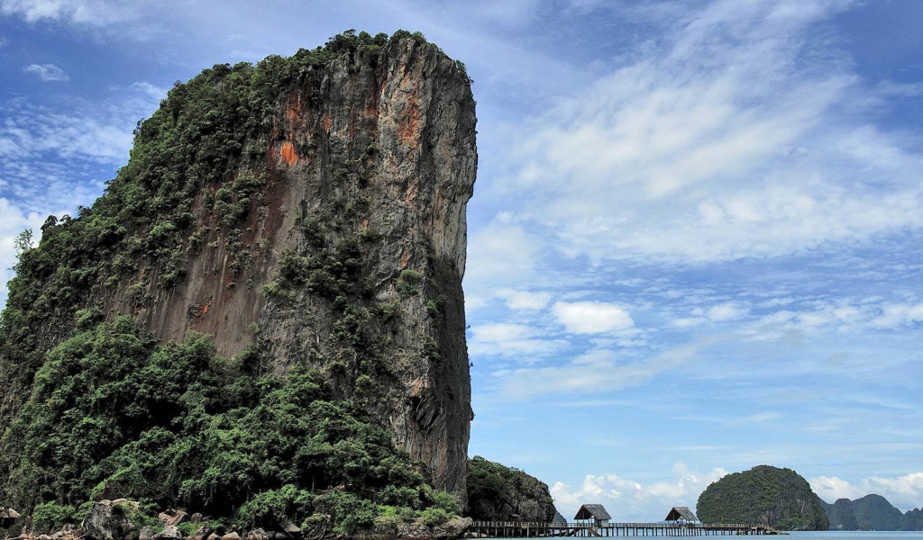 Скала на курорте Краби, Таиланд