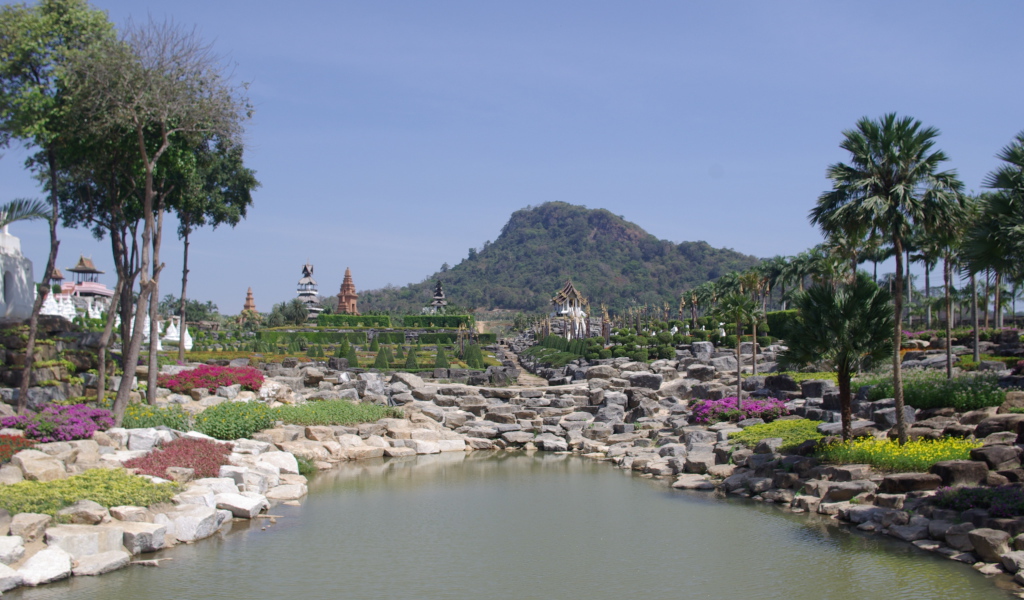 Вид на гору на курорте Чианг Рай, Таиланд