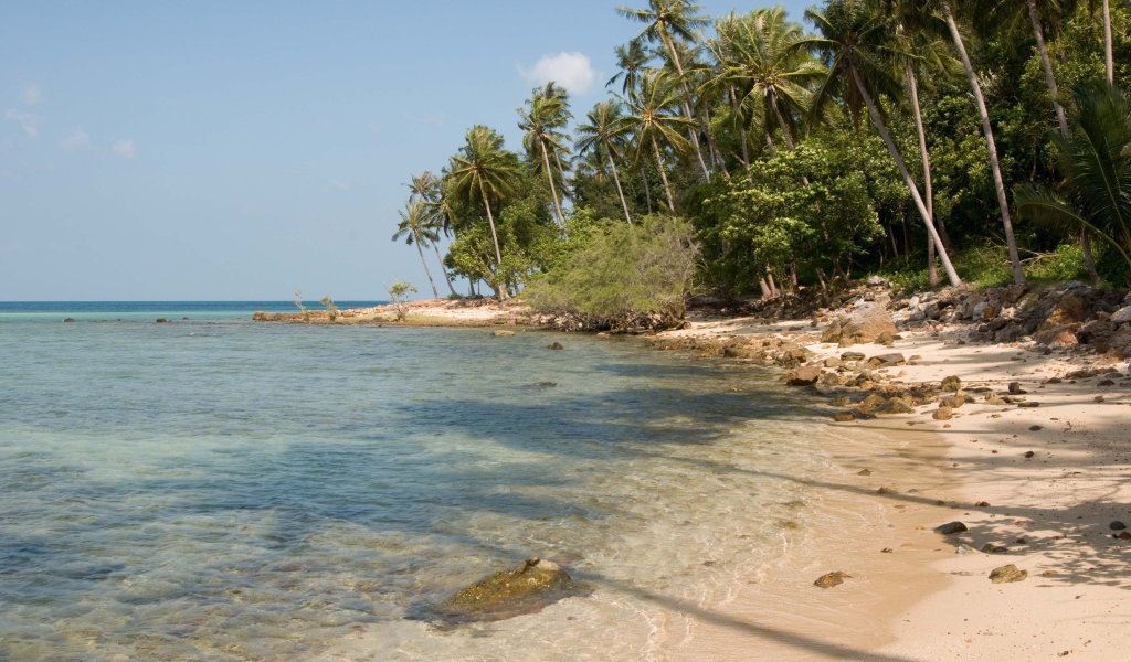 Дикий пляж на острове Панган, Таиланд
