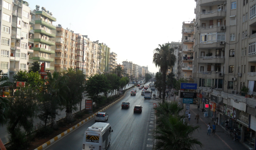 Городские улицы в Мерсине, Турция