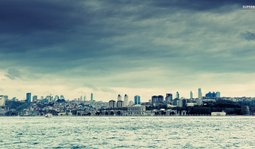 Пасмурный день в Стамбуле