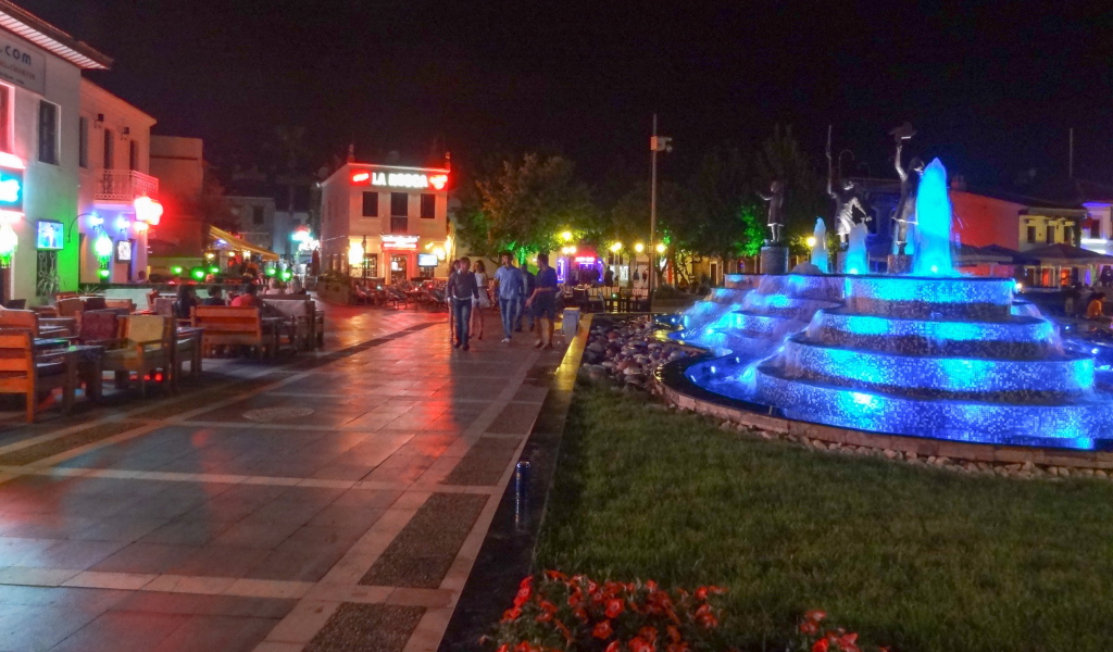 Night walk to Marmaris, Turkey