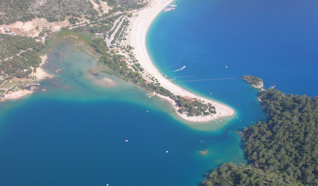 Вид на Фетхие с высоты птичьего полета, Турция