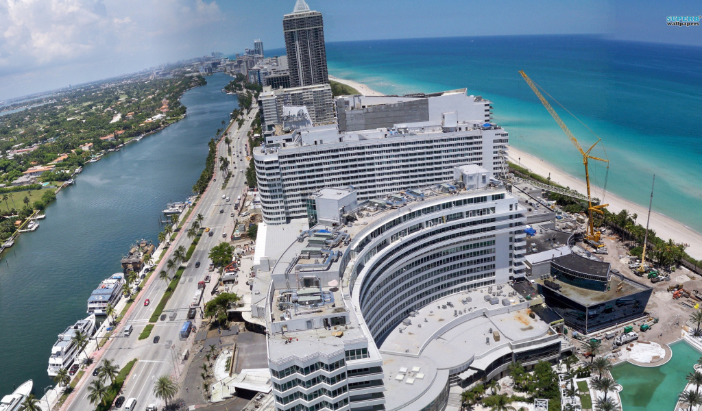Стройка роскошного отеля в Майами
