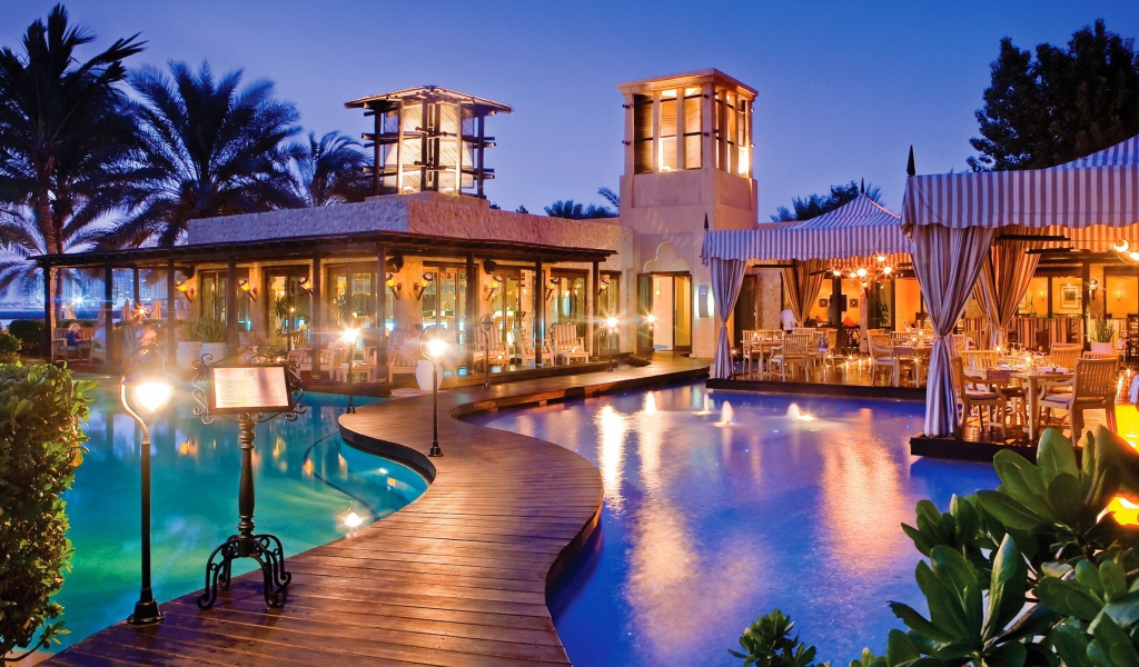 Роскошный ресторан в Дубаи