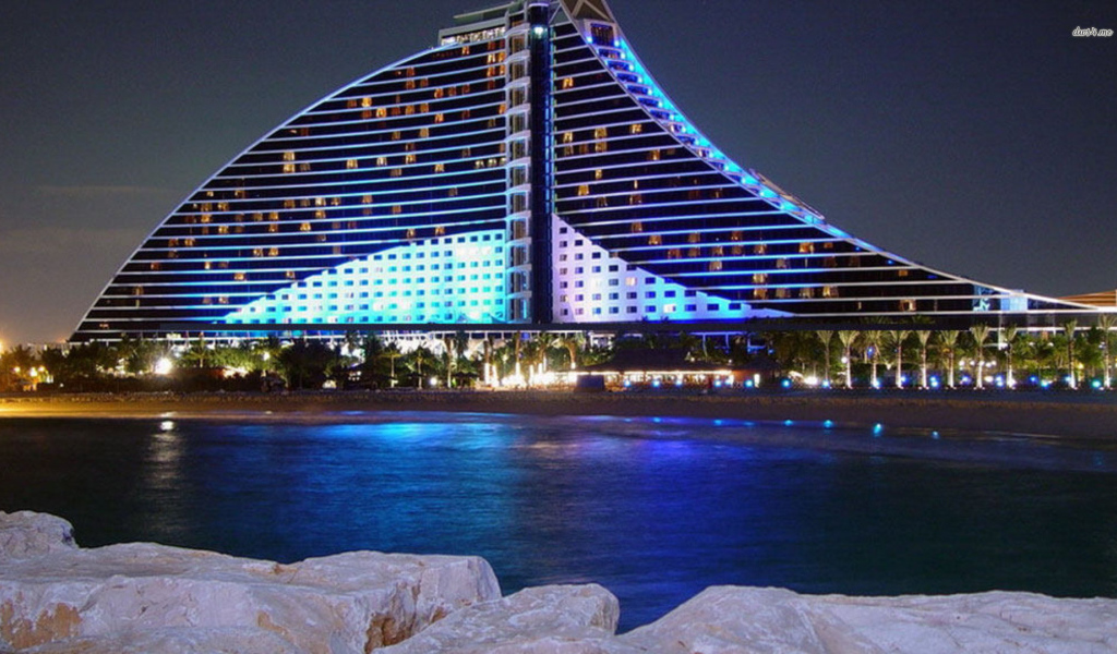 Ночной отель в Дубаи