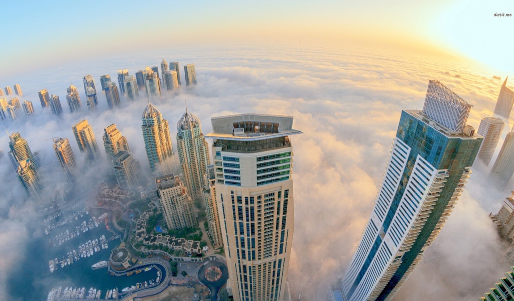 Густой туман в Дубаи