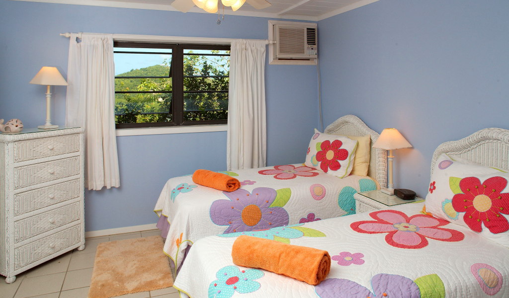 Небольшая детская комната