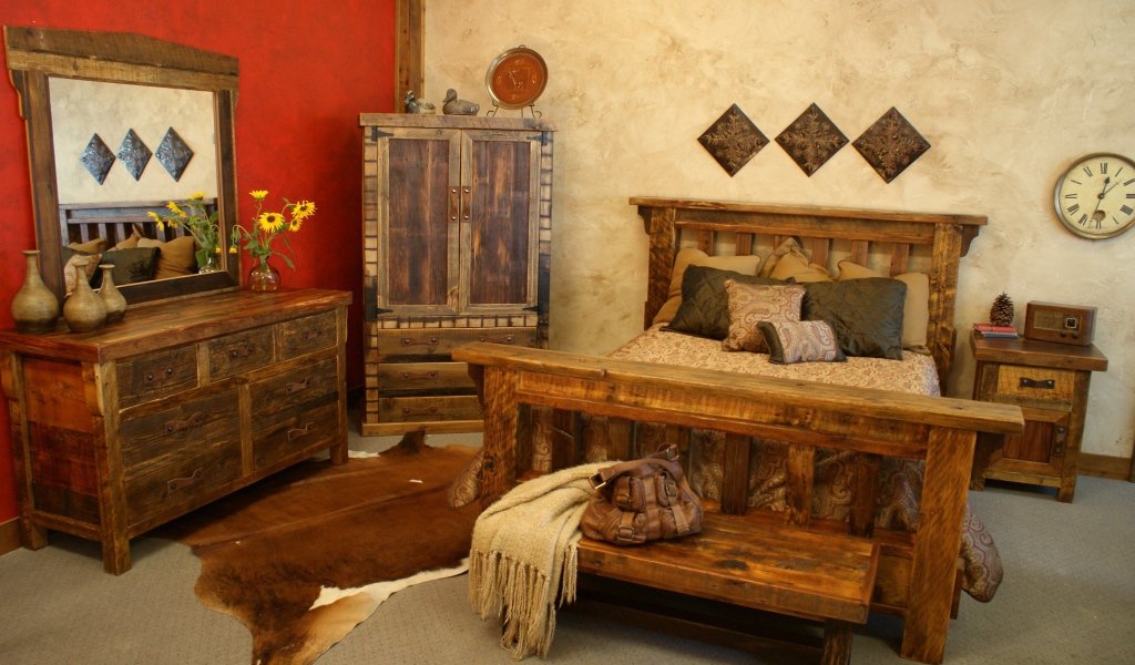 Старинная мебель в спальне