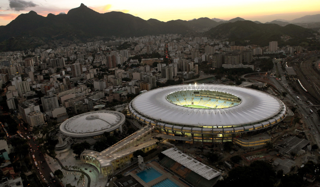 Красивый стадион Чемпионата Мира по футболу в Бразилии 2014