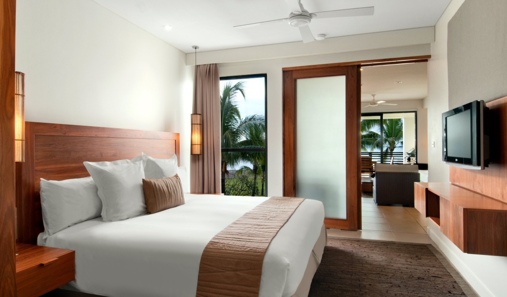 Спальня в доме на берегу моря