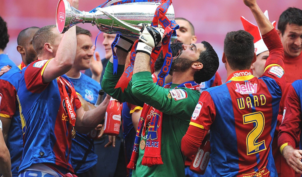 Возлюбленный Футбольный клуб Кристал Пэлас