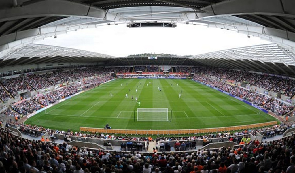 Возлюбленный Футбольный клуб Англии Суонси Сити