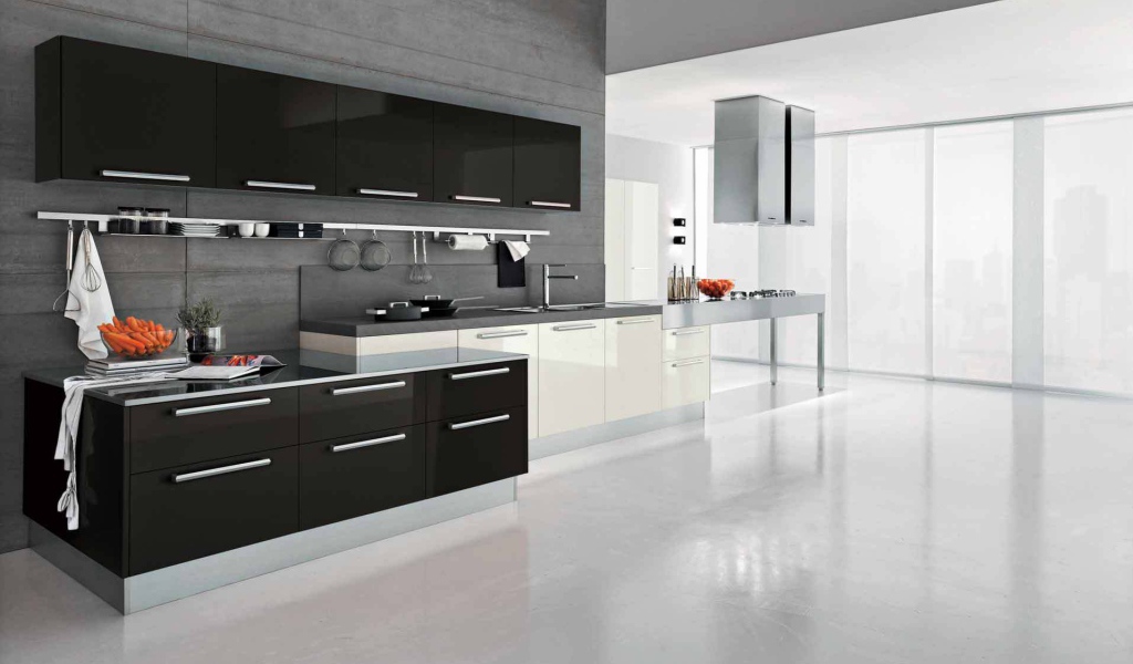 Большая черная кухня