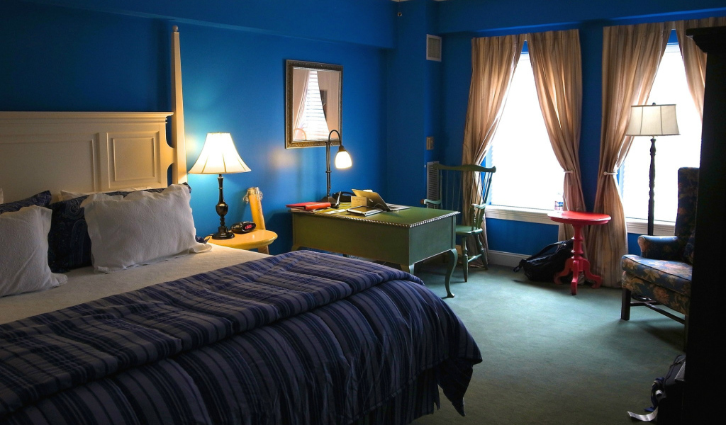 Синяя спальня