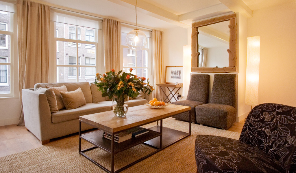 Яркий дизайн гостиной