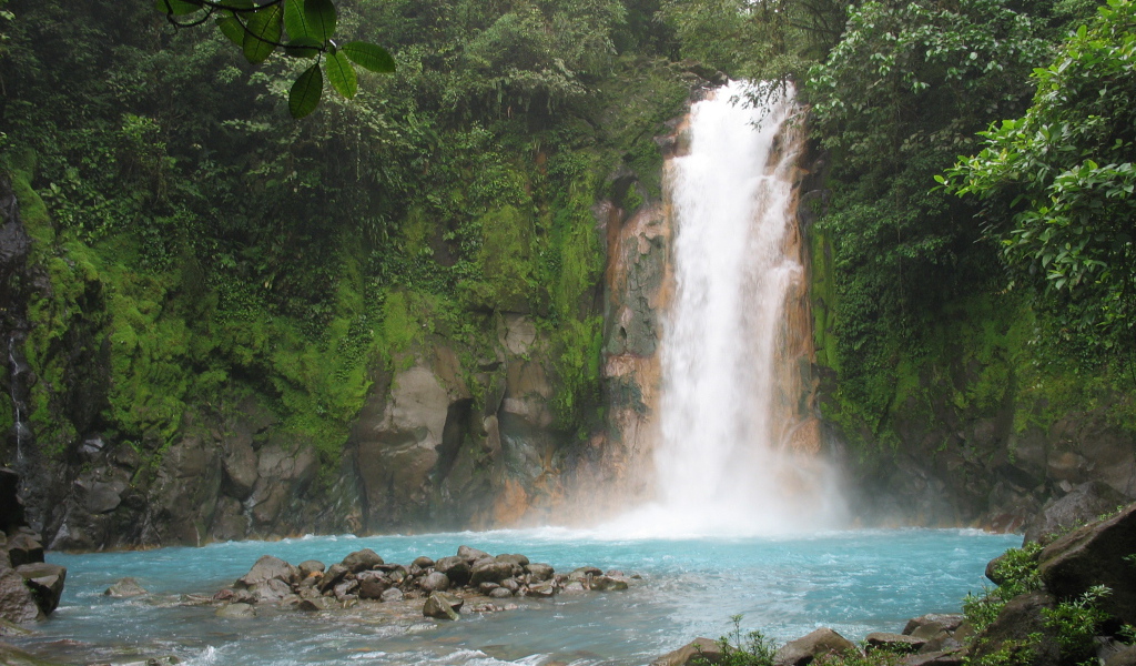 Селеста водопад в Коста-Рика