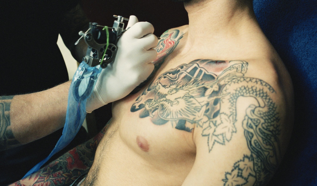 Создание мужской татуировки