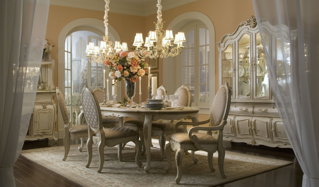 Столовая в старинном дизайне