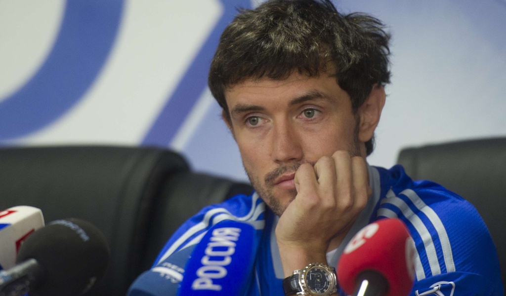 Полузащитник Динамо Юрий Жирков на пресс конференции