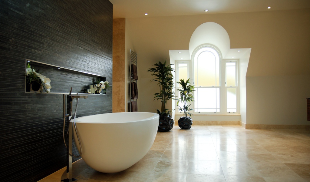 Яйцевидная форма ванной