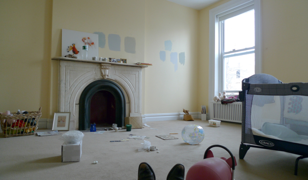 Камин в детской комнате