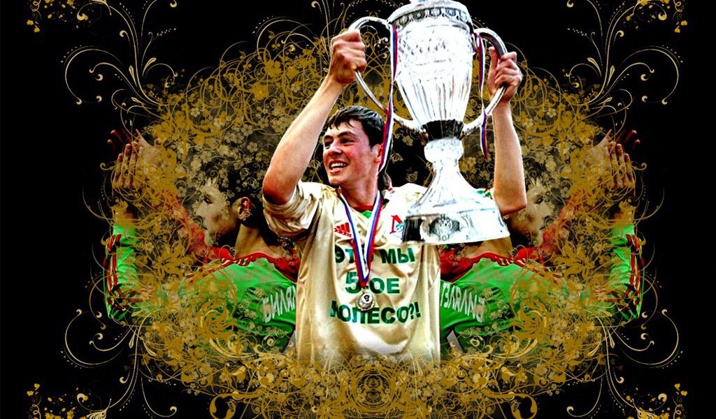 Футболист Динияр Билялетдинов с кубком России