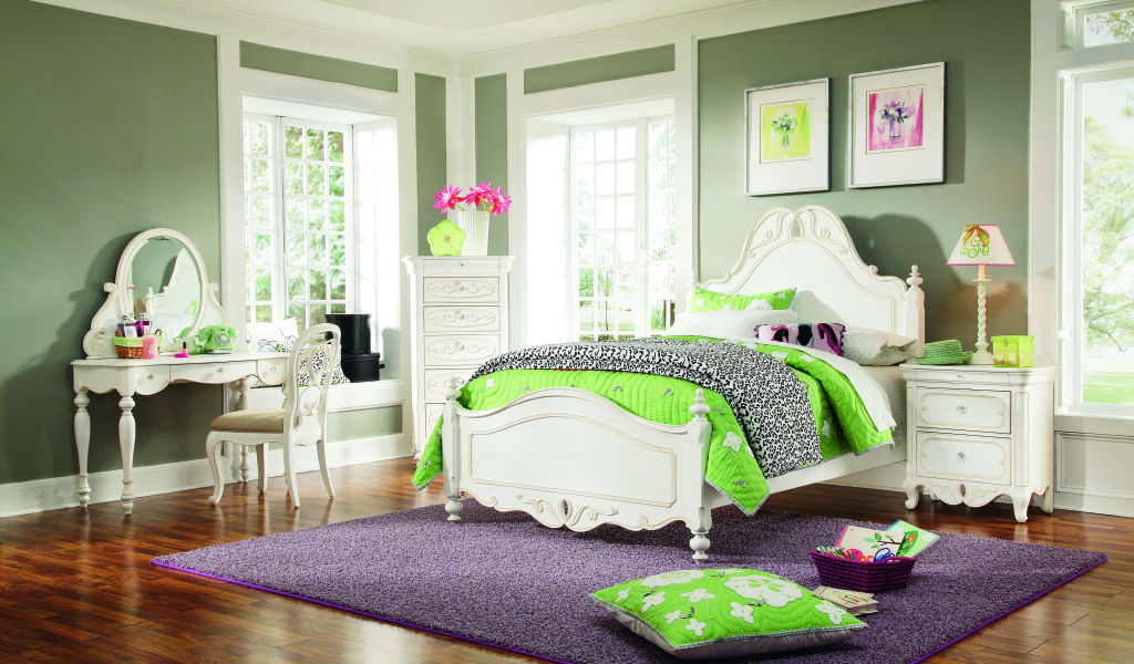 Серые стены в спальне