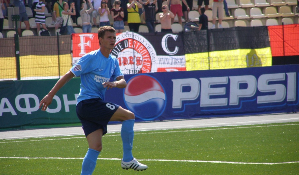 Иван Таранов защитник клуба Крылья Советов