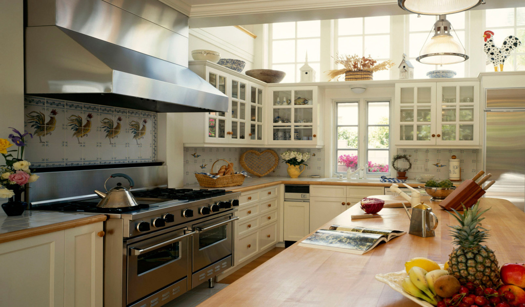 Большая кухня