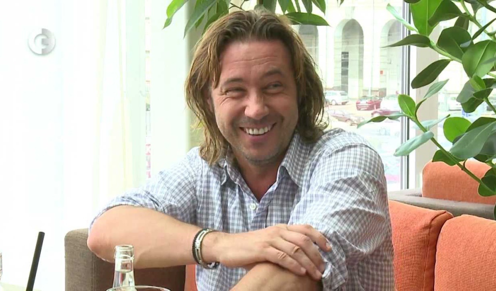 Легендарный футболист Александр Мостовой