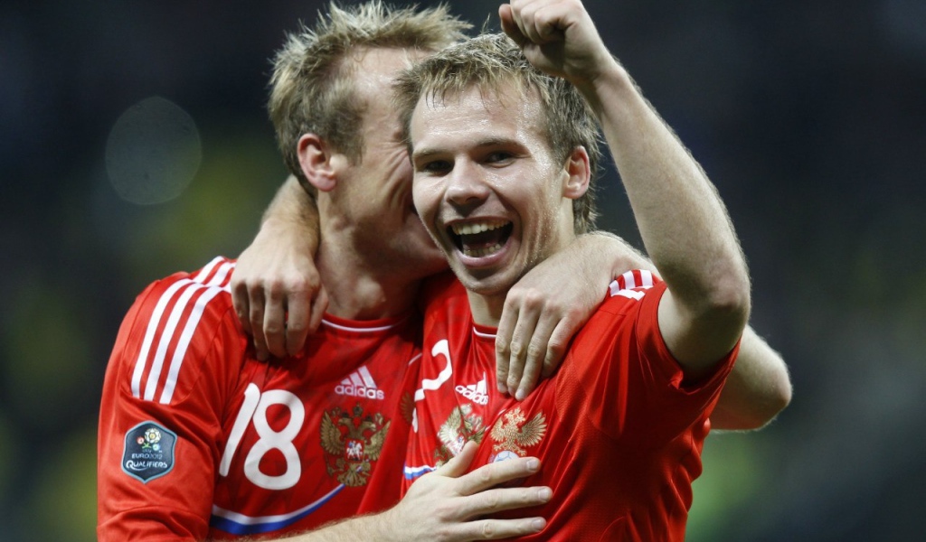 Защитник Локомотива Роман Шишкин в форме сборной РФ